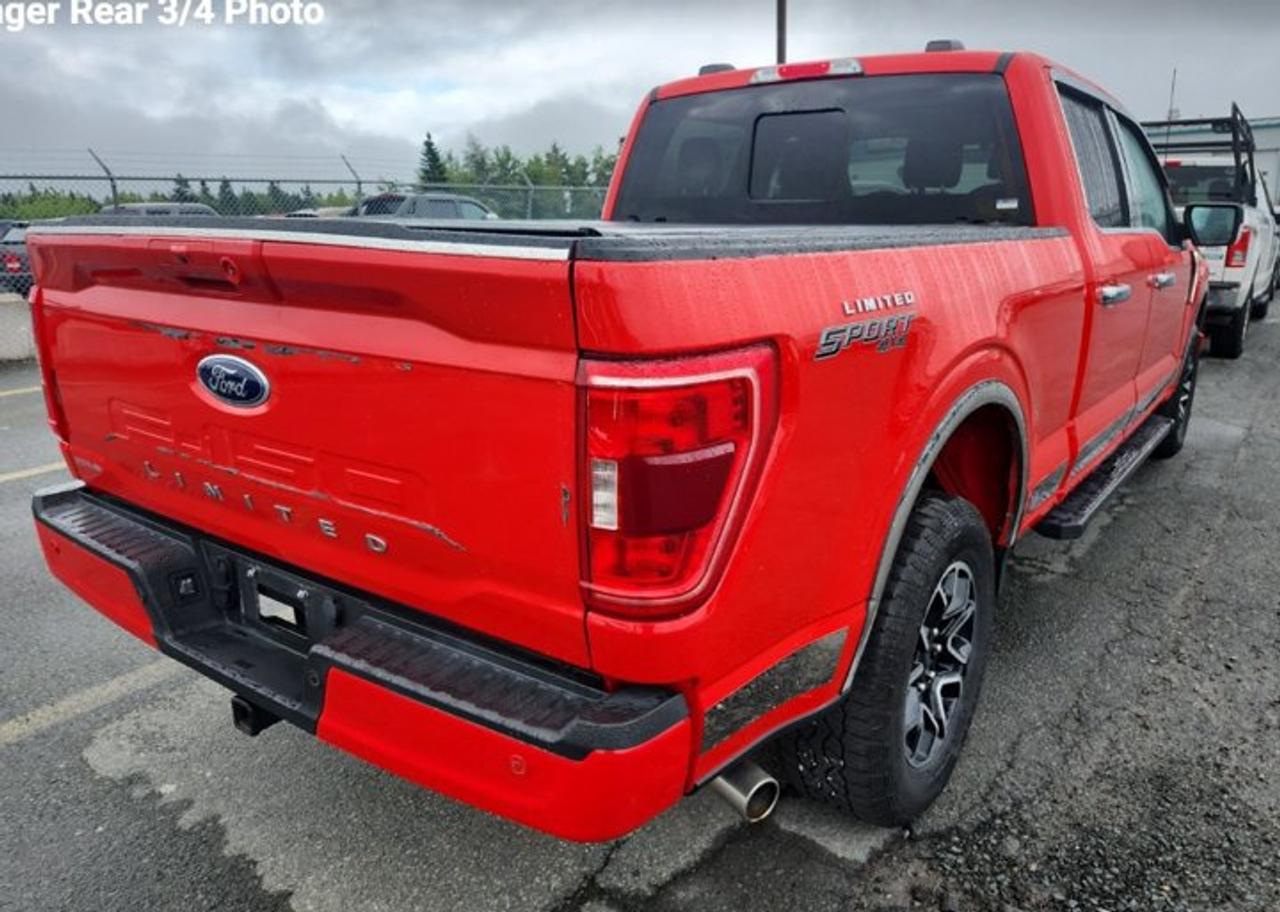 2022 Ford F-150 XLT Crew 4X4 | 5.0L V8 | 302A | Sport | Heated Bucket Seats | Spray-in Liner | Remote Start & More ! Photo