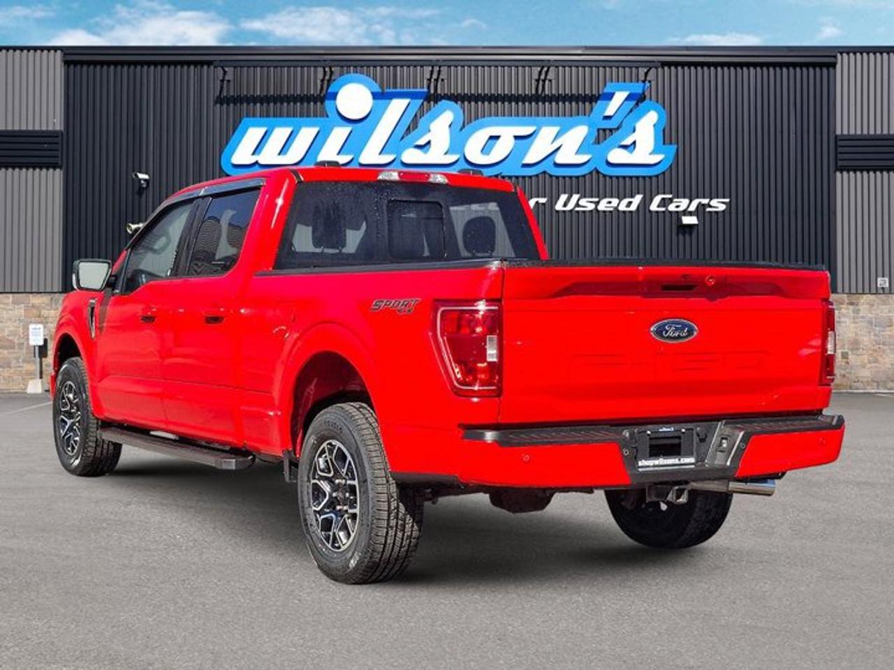 2022 Ford F-150 XLT Crew 4X4 | 5.0L V8 | 302A | Sport | Heated Bucket Seats | Spray-in Liner | Remote Start & More ! Photo2