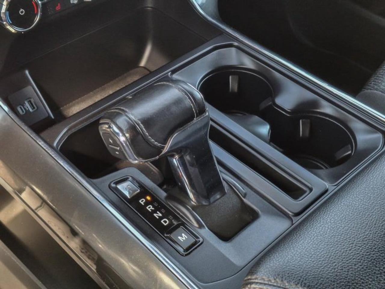 2022 Ford F-150 XLT Crew 4X4 | 5.0L V8 | 302A | Sport | Heated Bucket Seats | Spray-in Liner | Remote Start & More ! Photo
