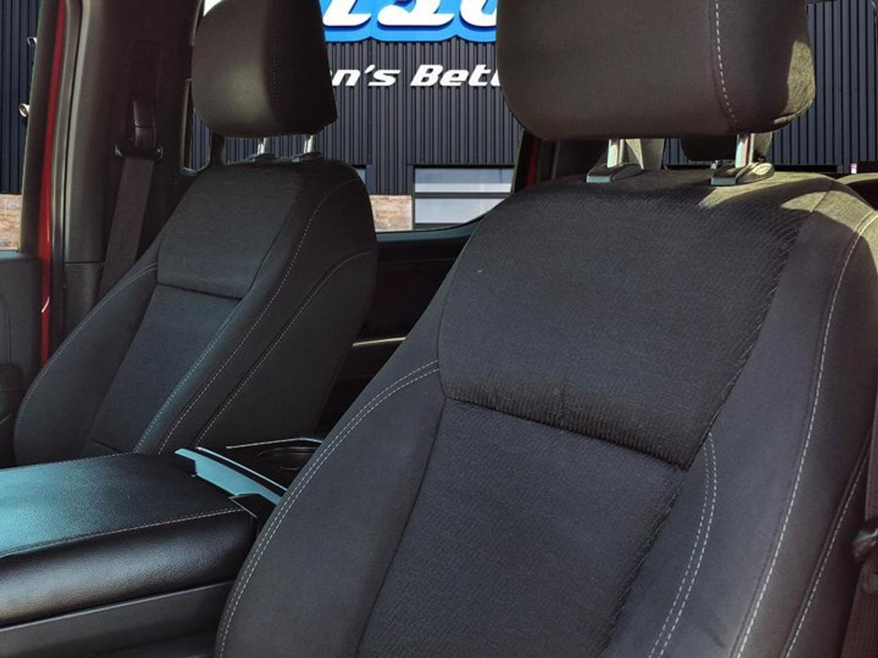 2022 Ford F-150 XLT Crew 4X4 | 5.0L V8 | 302A | Sport | Heated Bucket Seats | Spray-in Liner | Remote Start & More ! Photo