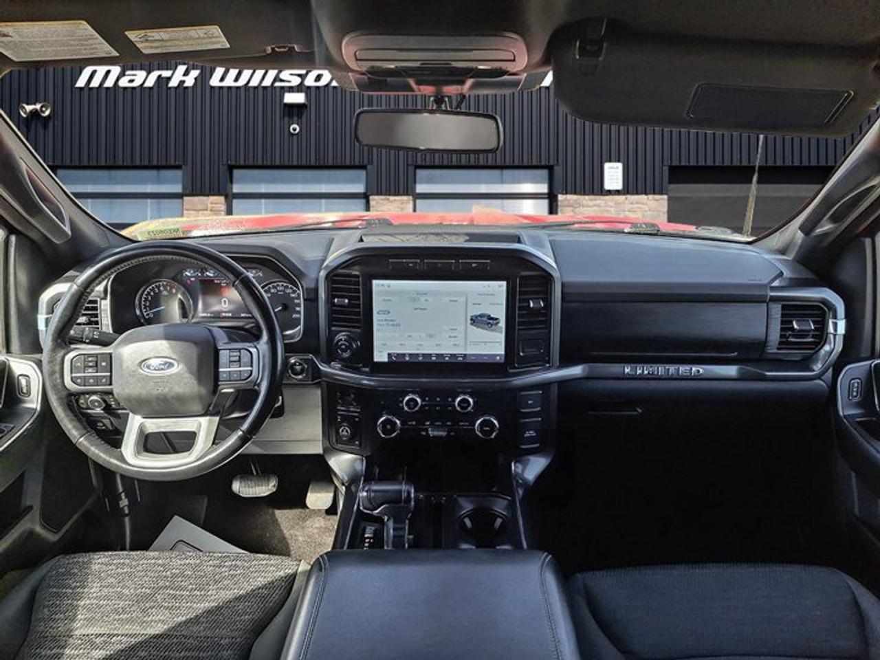 2022 Ford F-150 XLT Crew 4X4 | 5.0L V8 | 302A | Sport | Heated Bucket Seats | Spray-in Liner | Remote Start & More ! Photo