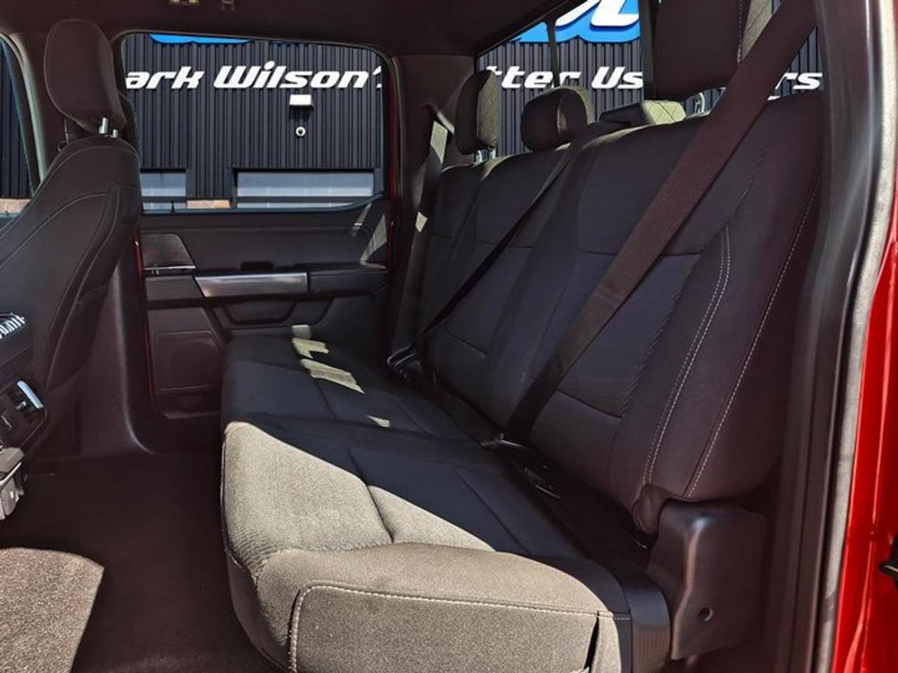 2022 Ford F-150 XLT Crew 4X4 | 5.0L V8 | 302A | Sport | Heated Bucket Seats | Spray-in Liner | Remote Start & More ! Photo