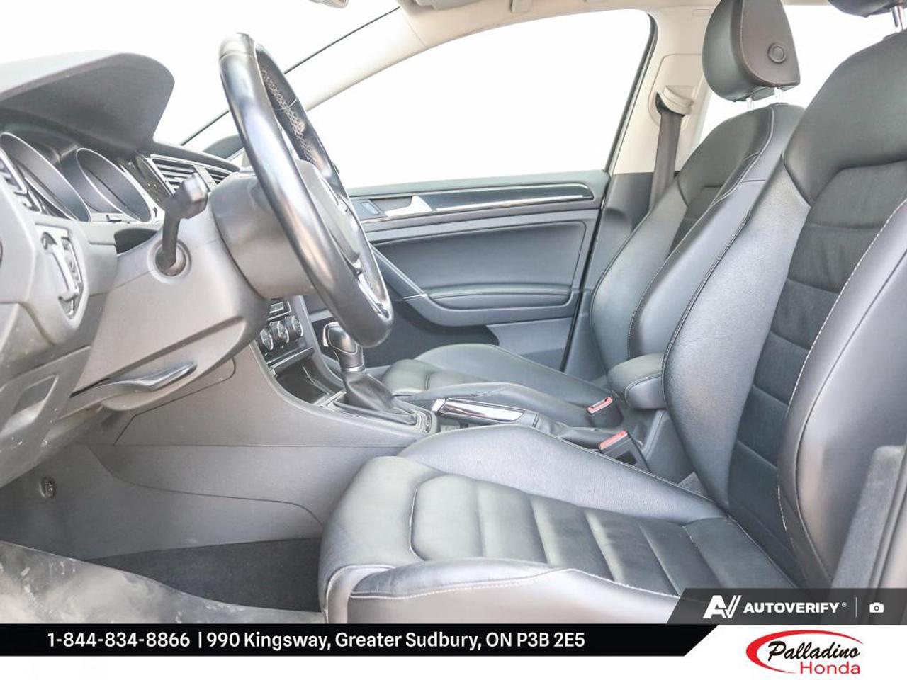 2015 Volkswagen Golf  Photo