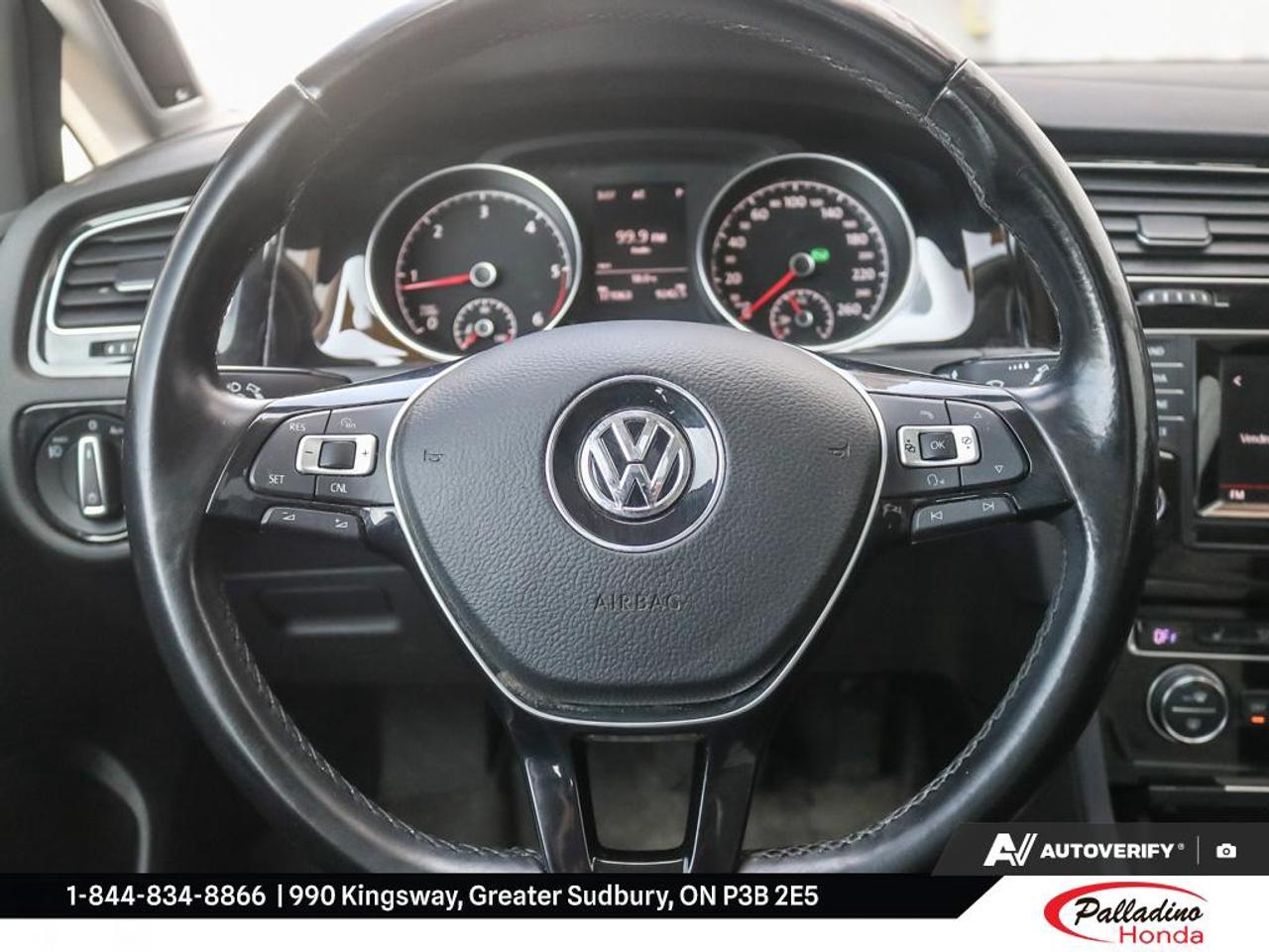2015 Volkswagen Golf  Photo