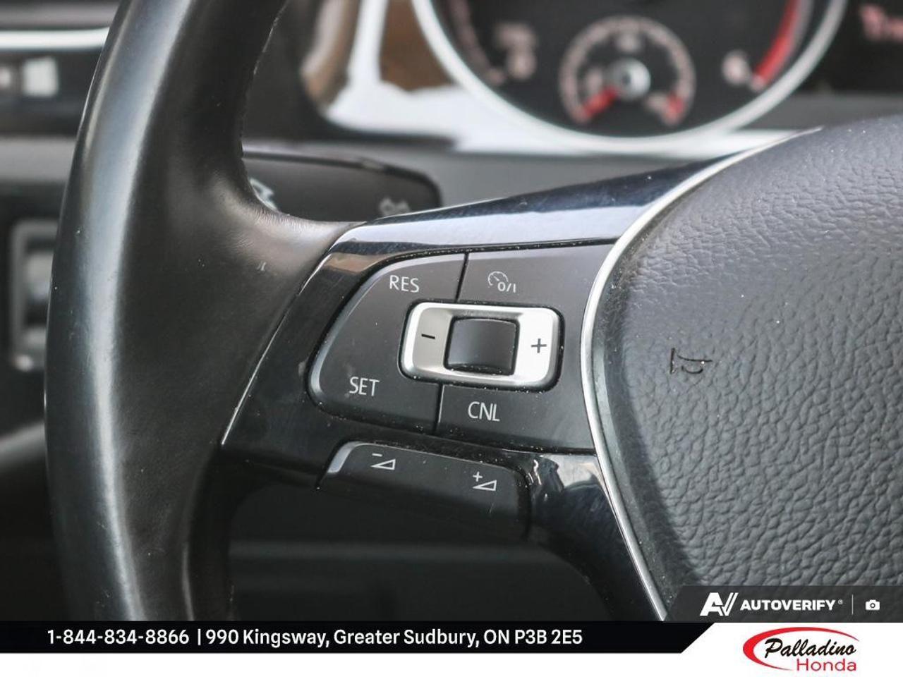 2015 Volkswagen Golf  Photo