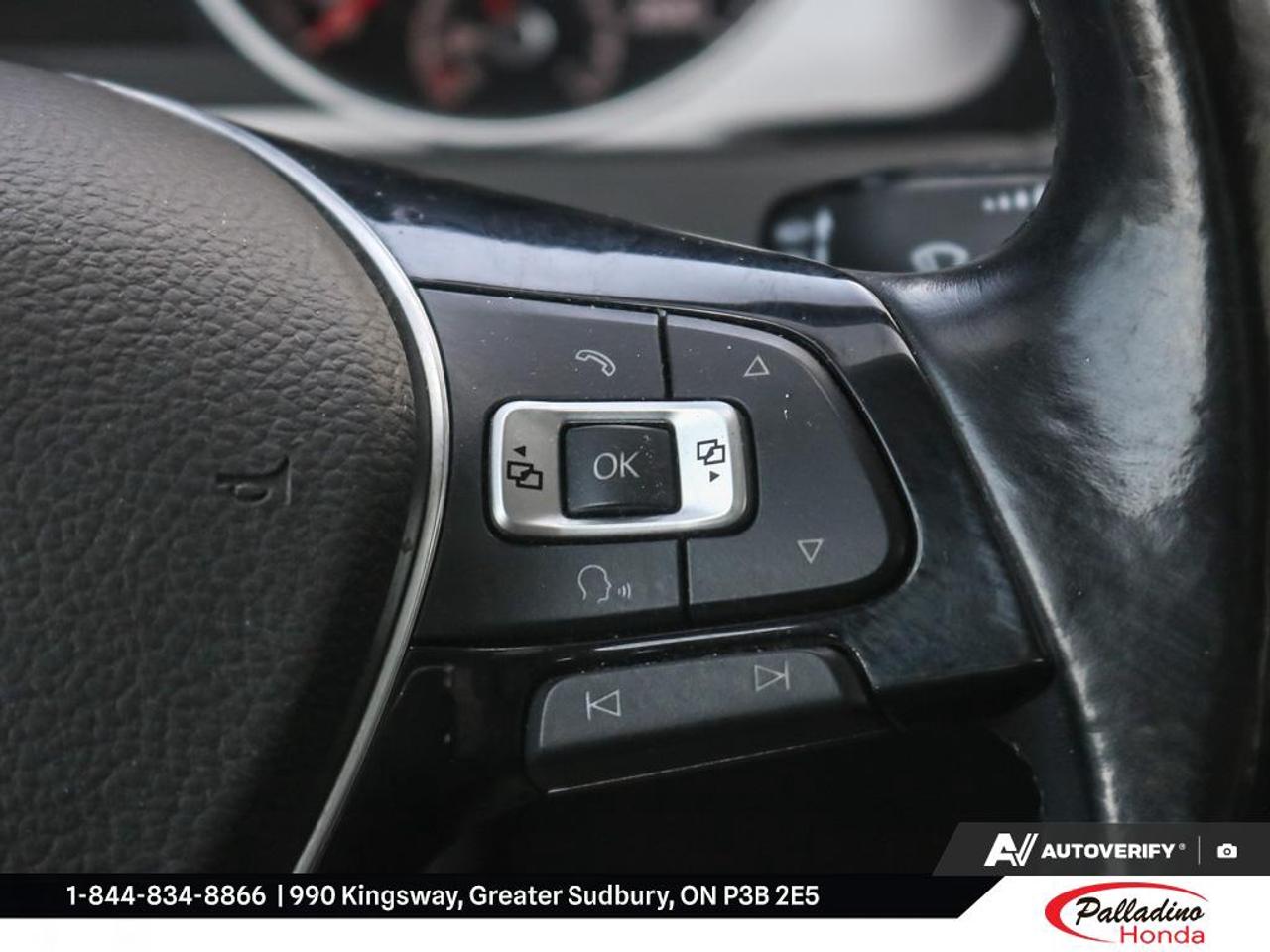 2015 Volkswagen Golf  Photo