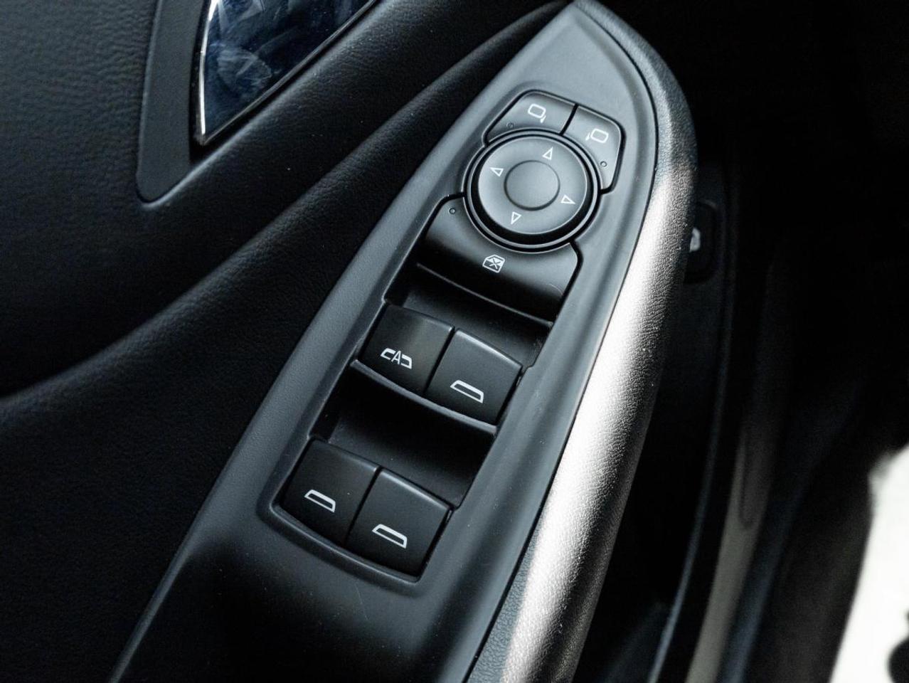 2018 Chevrolet Volt LT Photo