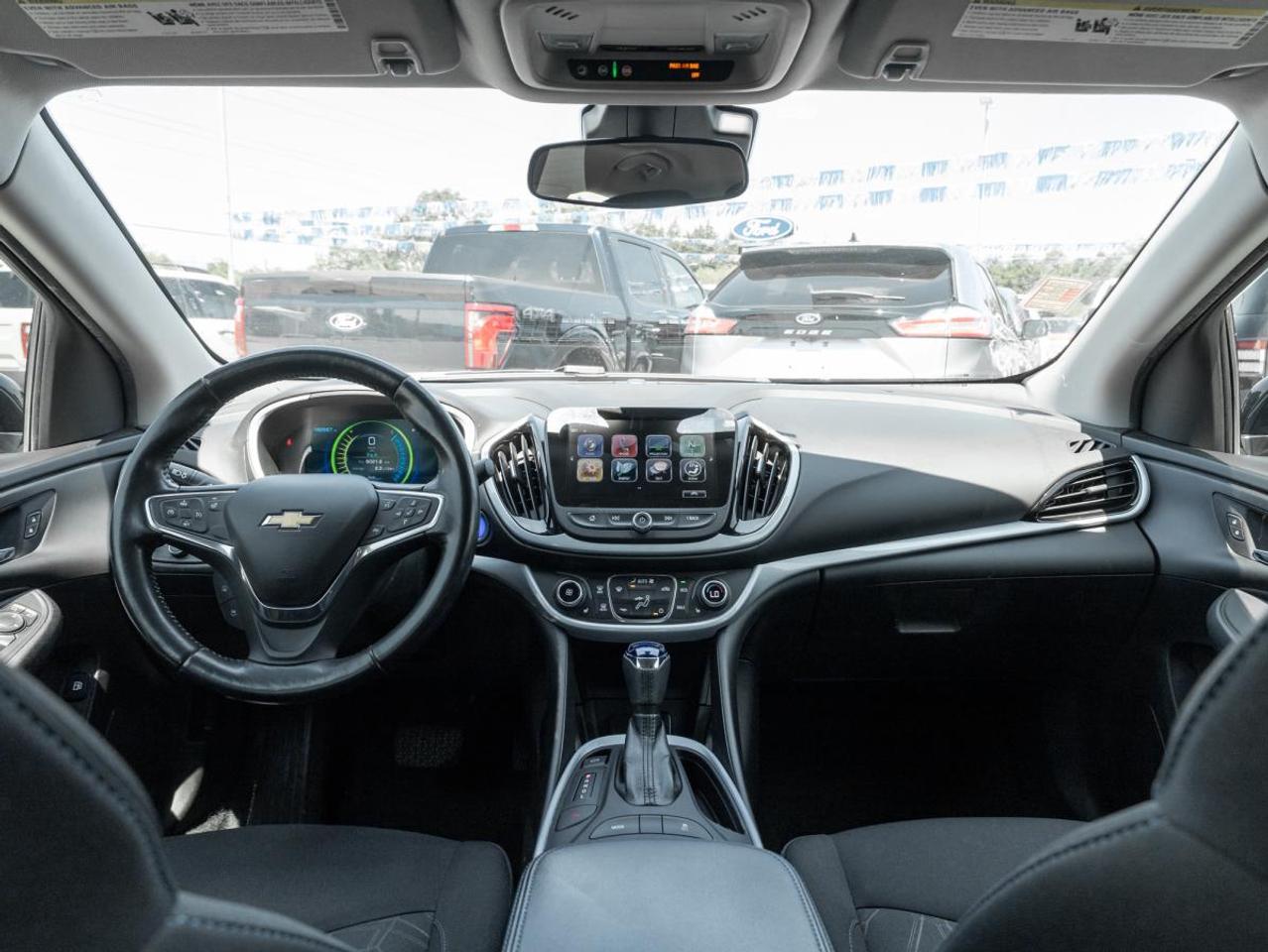 2018 Chevrolet Volt LT Photo