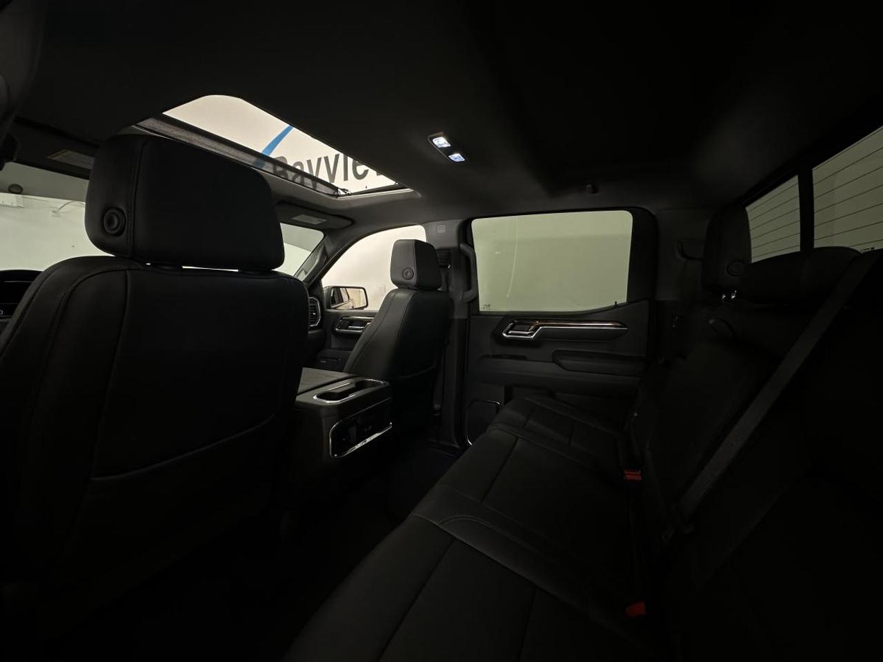 2025 GMC Sierra 1500 4WD Crew Cab 157" Elevation Photo