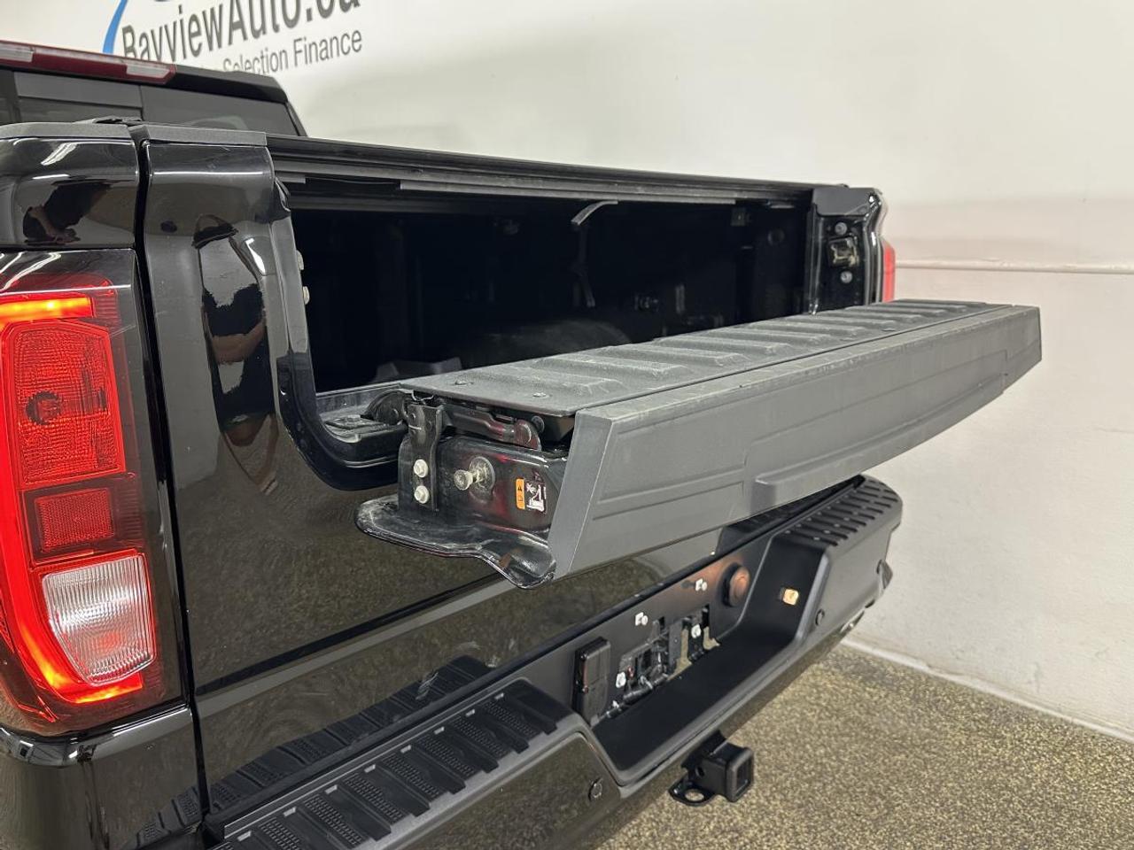2025 GMC Sierra 1500 4WD Crew Cab 157" Elevation Photo