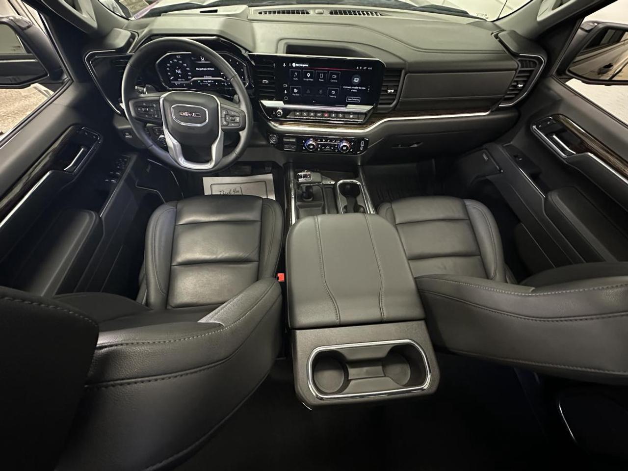 2025 GMC Sierra 1500 4WD Crew Cab 157" Elevation Photo