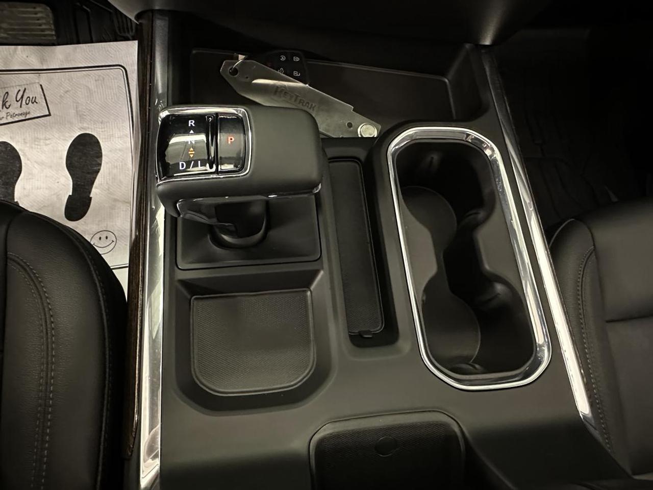 2025 GMC Sierra 1500 4WD Crew Cab 157" Elevation Photo