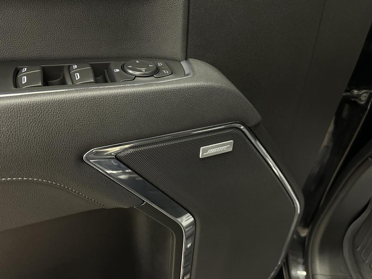 2025 GMC Sierra 1500 4WD Crew Cab 157" Elevation Photo