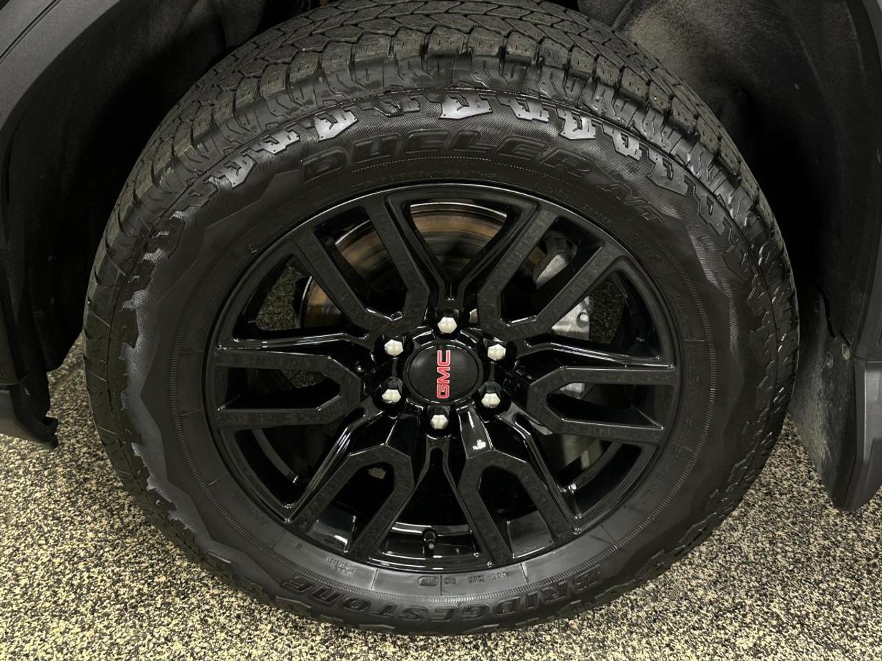 2025 GMC Sierra 1500 4WD Crew Cab 157" Elevation Photo