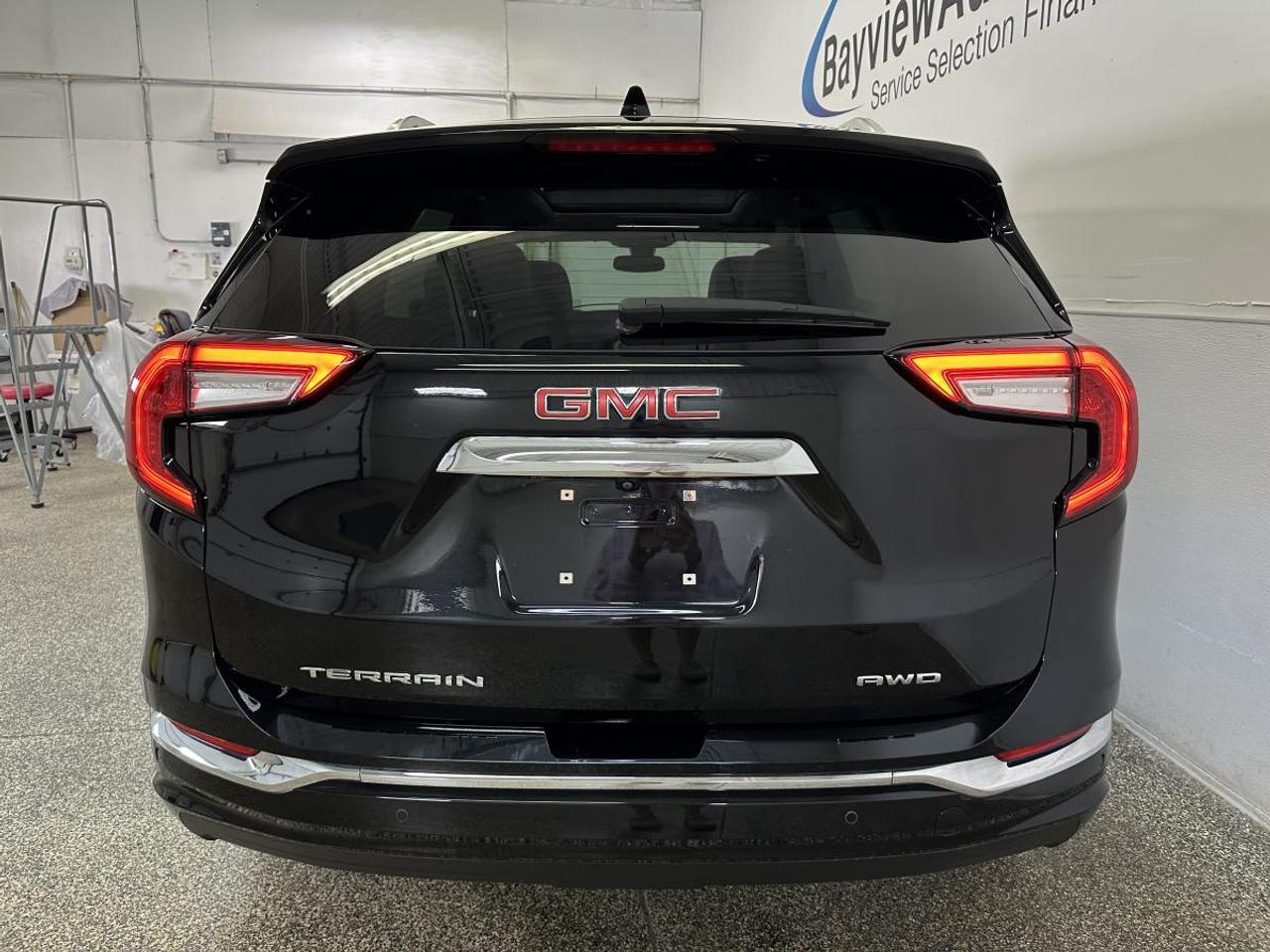 2024 GMC Terrain Awd 4dr Denali Photo