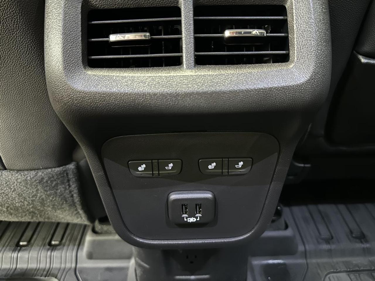 2024 GMC Terrain AWD Denali - LEATHER/PANO/NAVI/OFF 1 OWNER LEASE! Photo