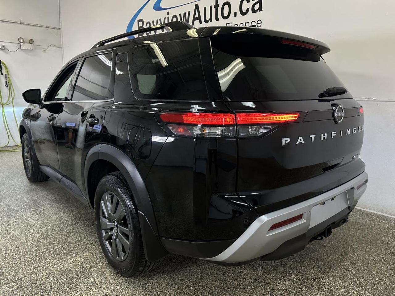 2024 Nissan Pathfinder SV 4WD Photo