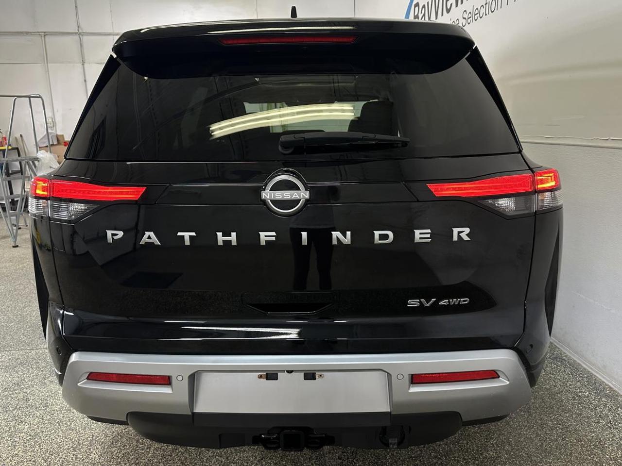 2024 Nissan Pathfinder SV 4WD Photo