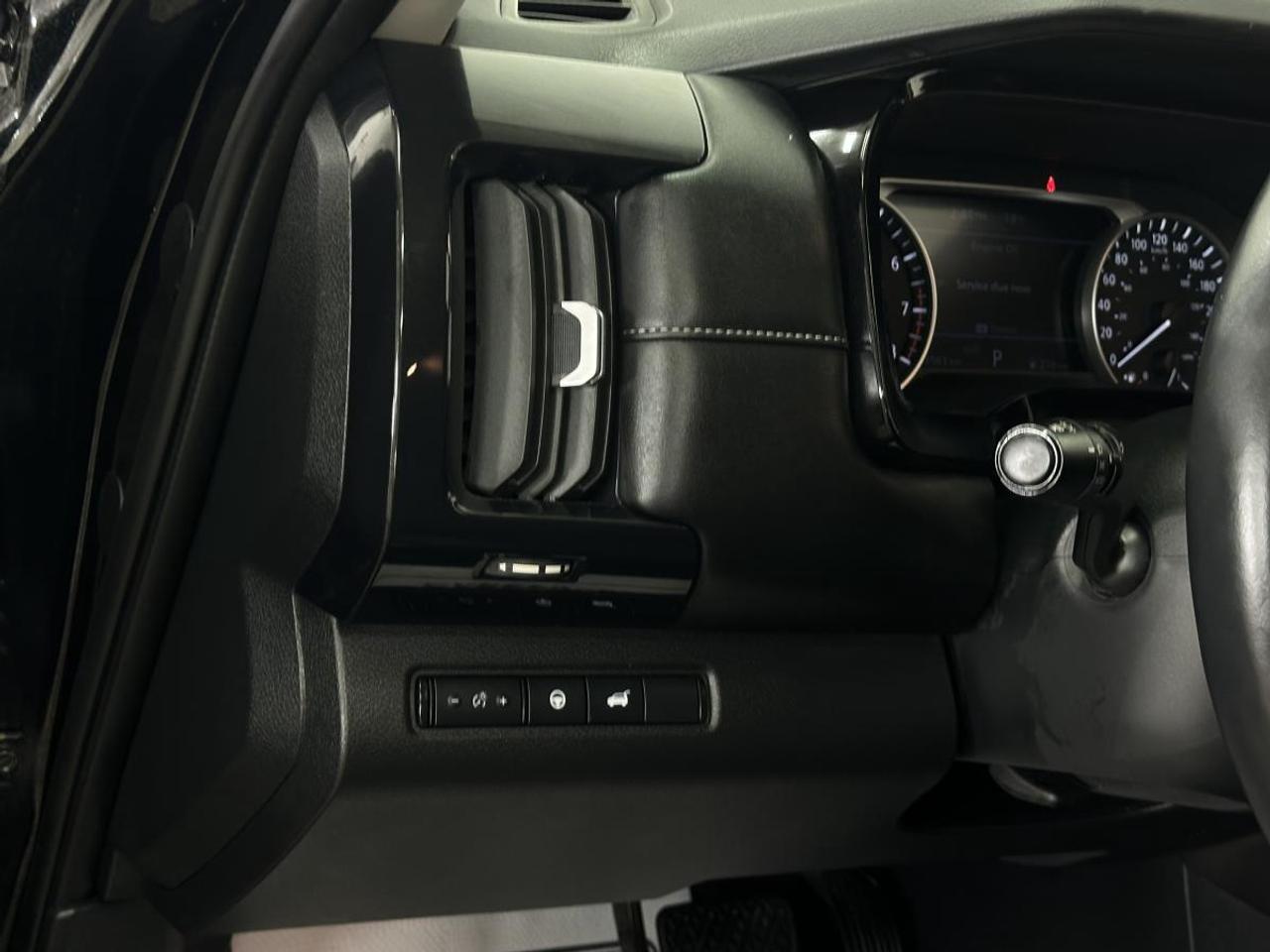 2024 Nissan Pathfinder SV 4WD Photo