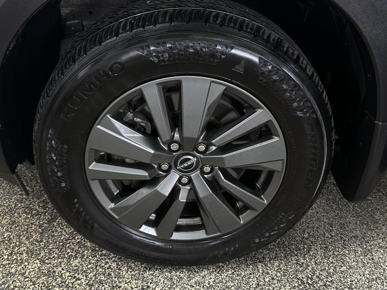 2024 Nissan Pathfinder SV 4WD Photo