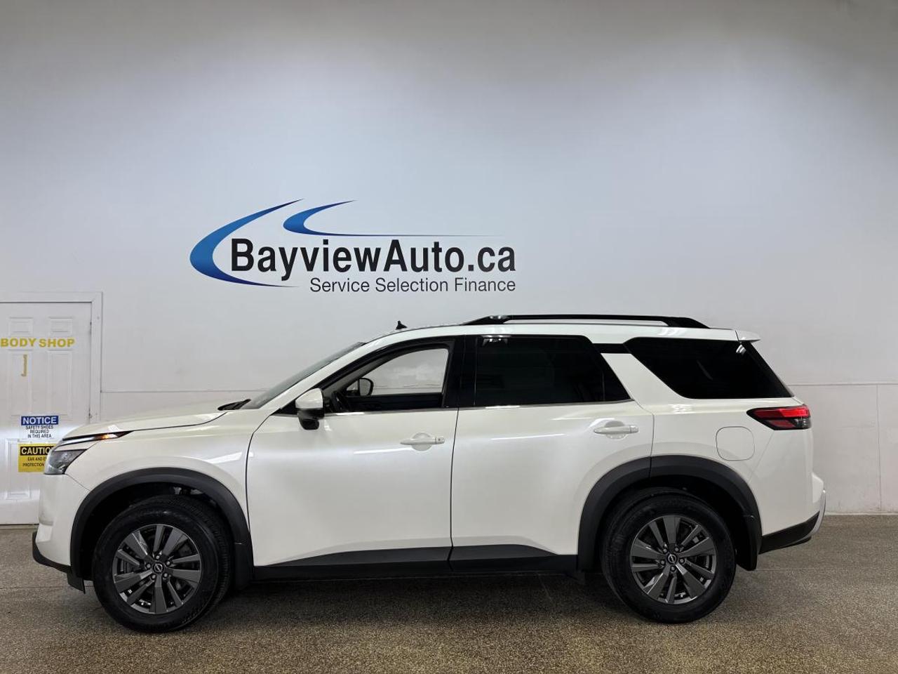 2024 Nissan Pathfinder SV 4WD Photo