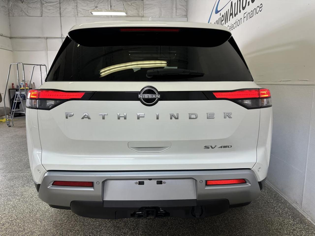 2024 Nissan Pathfinder SV 4WD Photo