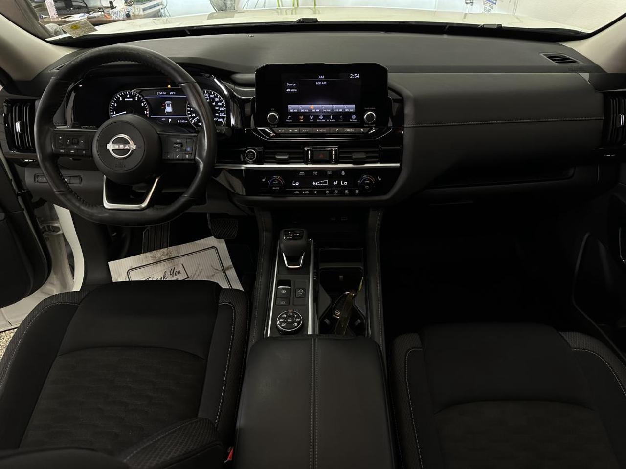 2024 Nissan Pathfinder SV 4WD Photo