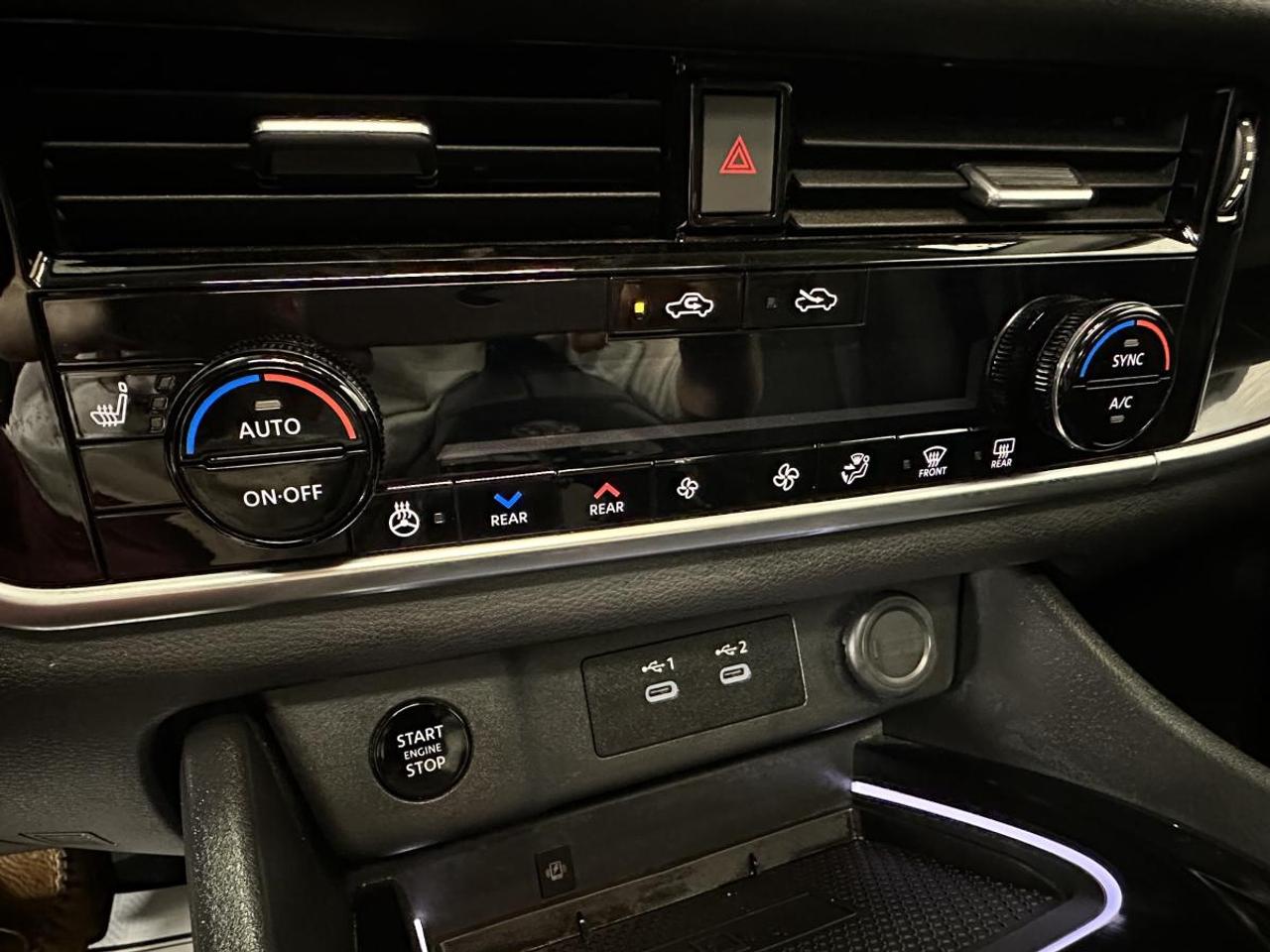 2024 Nissan Rogue AWD SL Photo