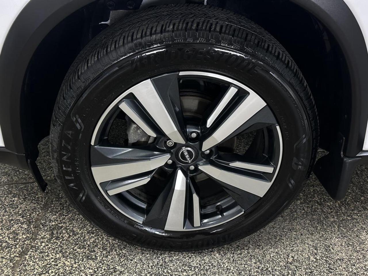2024 Nissan Rogue AWD SL Photo