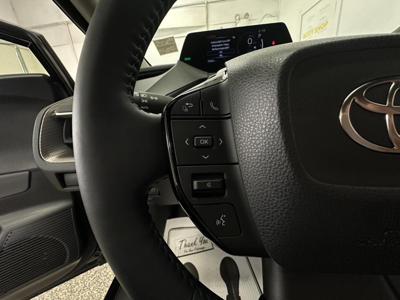 2024 Toyota Prius XLE AWD - HYBRID/GPS/CAR PLAY/DIRECT OFF TOYOTA LEASE! Photo