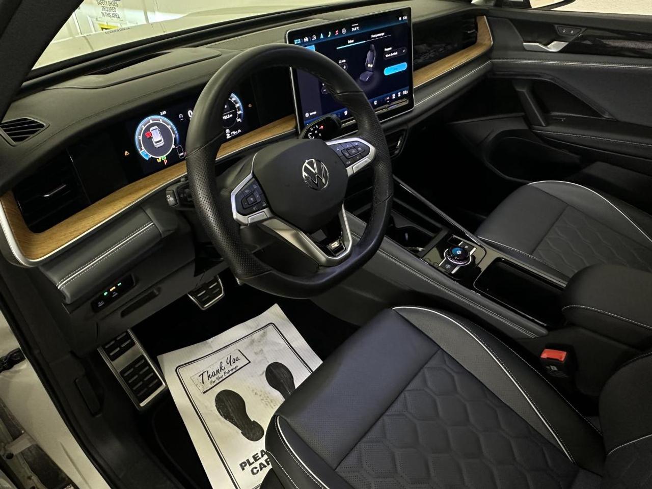 2025 Volkswagen Tiguan HIGHLINE R-LINE 4MOTION Photo