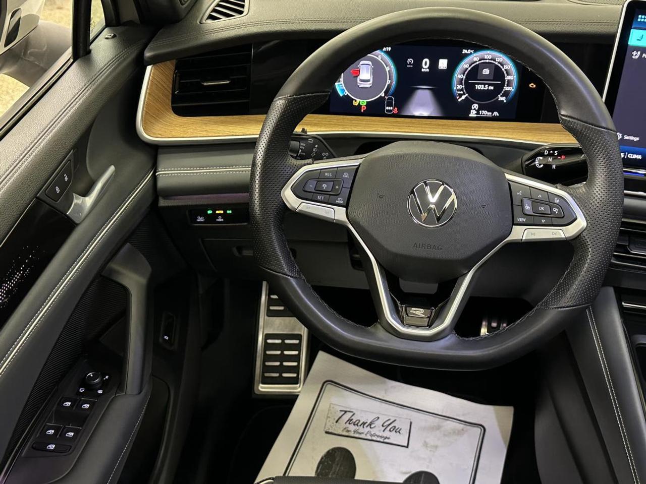 2025 Volkswagen Tiguan HIGHLINE R-LINE 4MOTION Photo