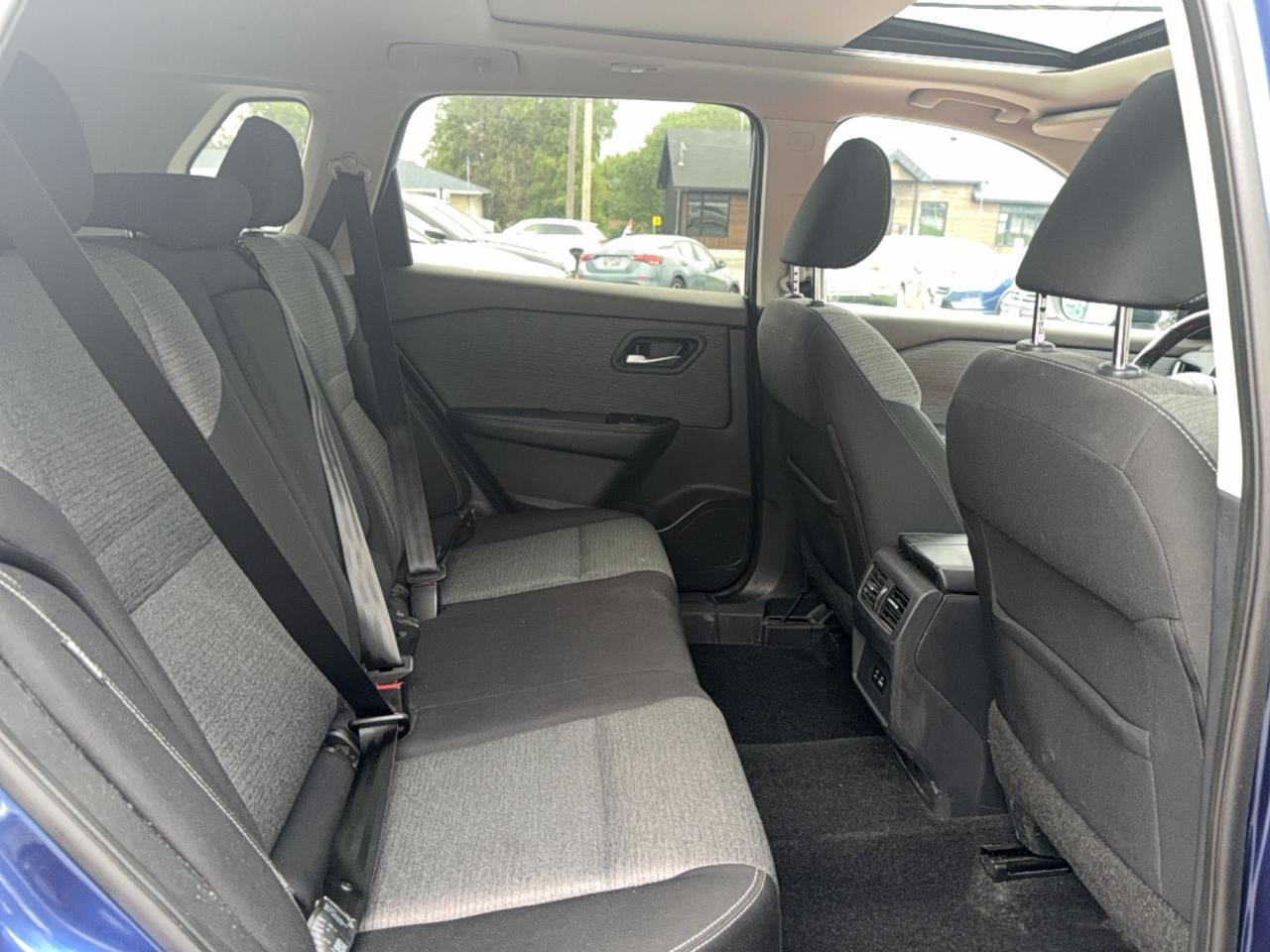2021 Nissan Rogue SV-HEATED SEATS/WHEEL-BACKUP CAMERA-ALLOYS Photo