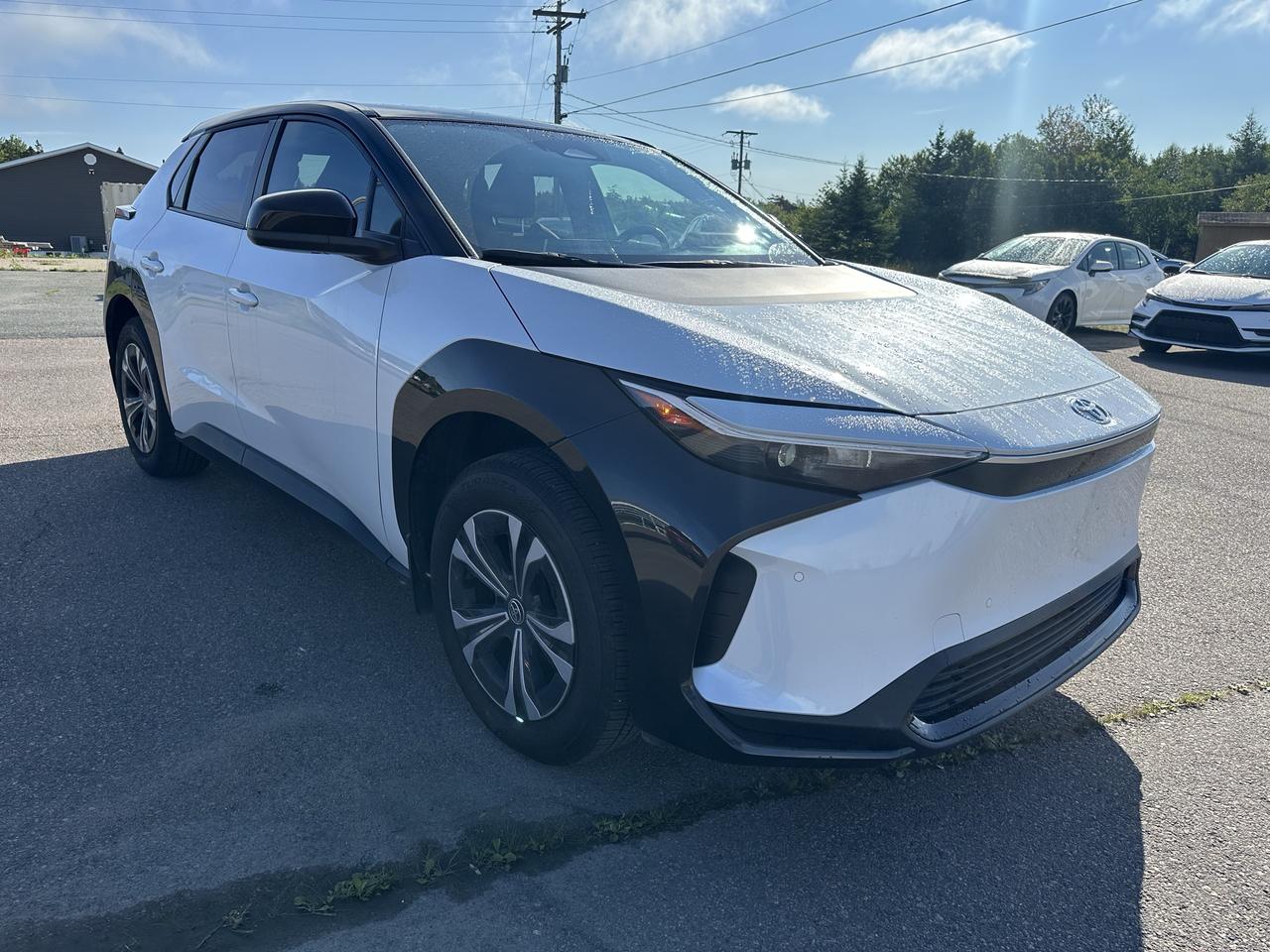 2023 Toyota bZ4X BEV Photo2