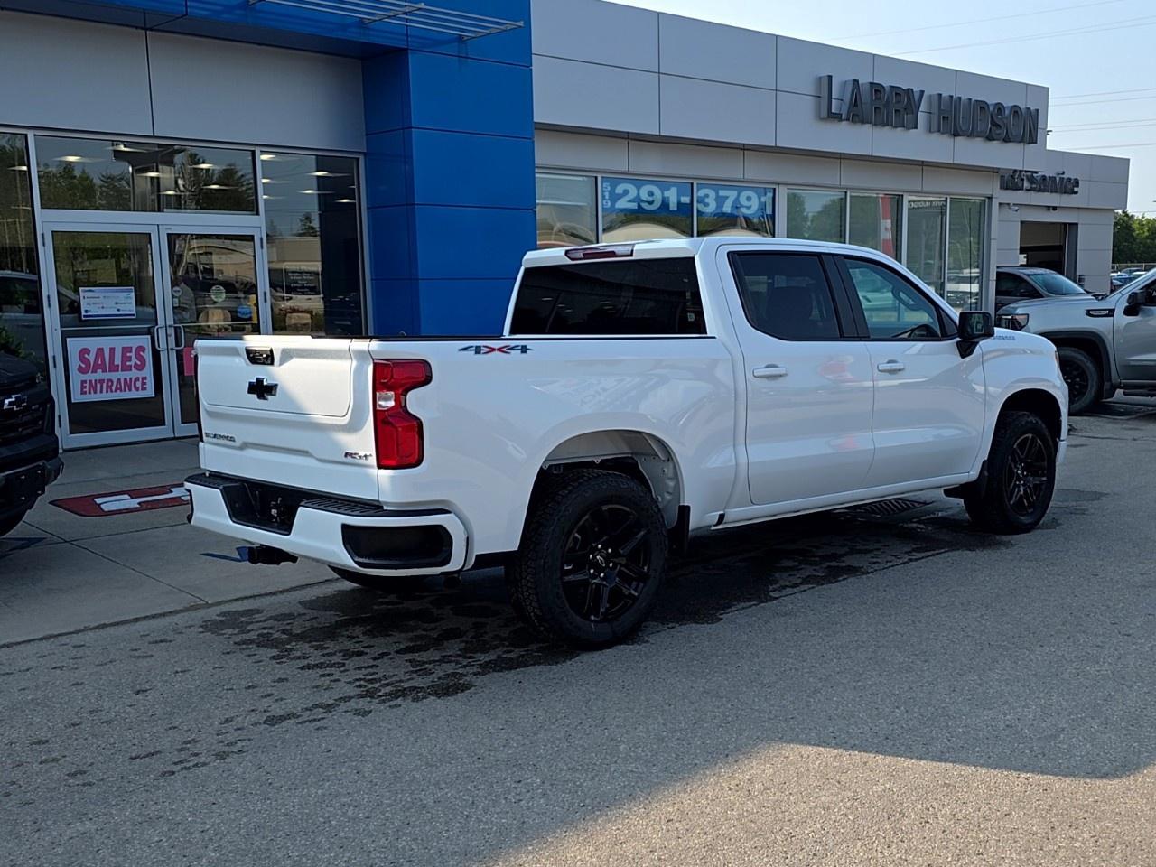 2026 Chevrolet Silverado 1500 Crew Cab Short Box 4-Wheel Drive RST Photo2