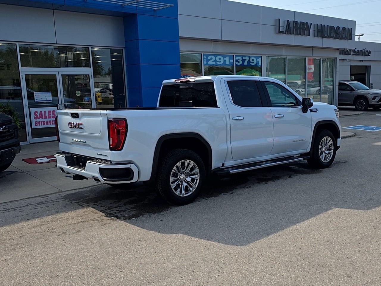 2026 GMC Sierra 1500 Crew Cab Short Box 4-Wheel Drive Denali Photo