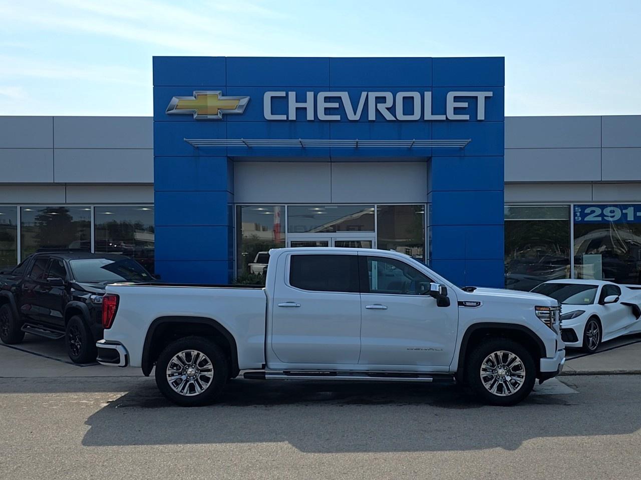 2026 GMC Sierra 1500 Crew Cab Short Box 4-Wheel Drive Denali Photo1