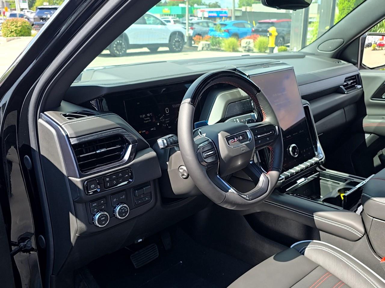 2026 GMC Yukon XL 4WD 4dr AT4 Ultimate Photo