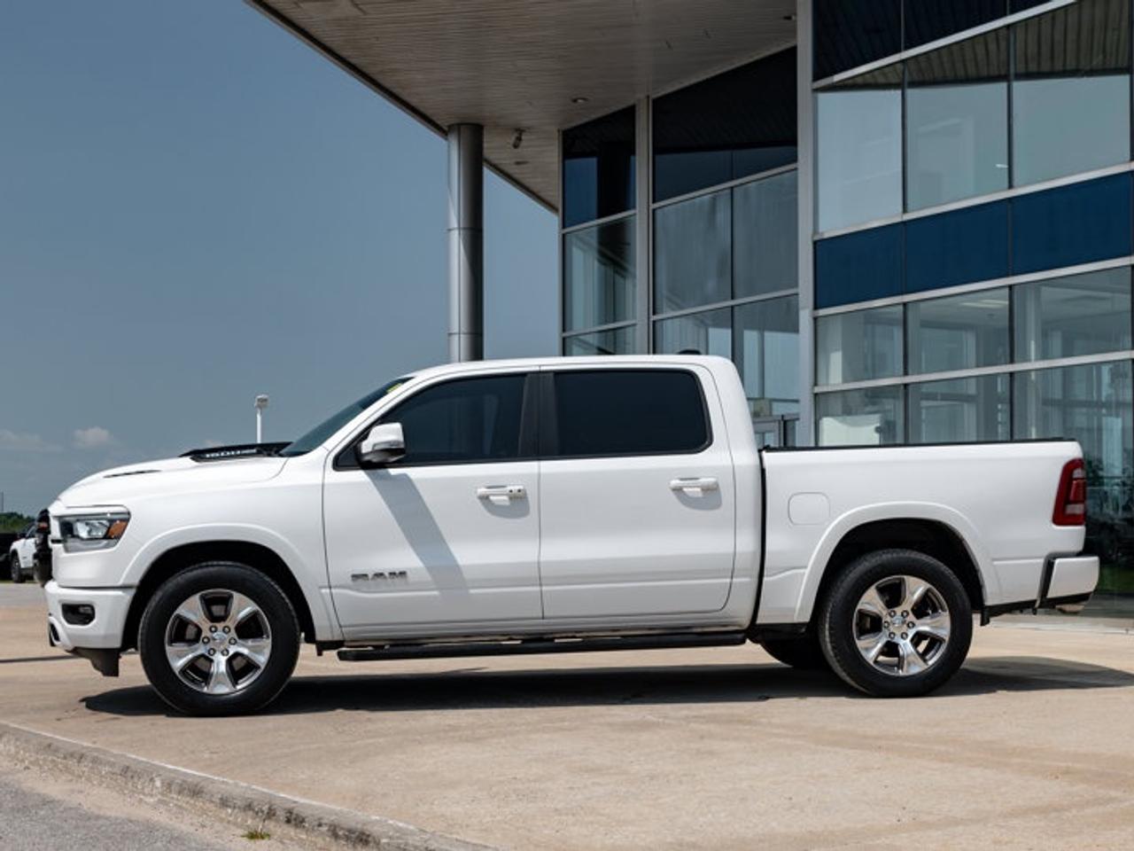 2022 RAM 1500 Laramie Photo4