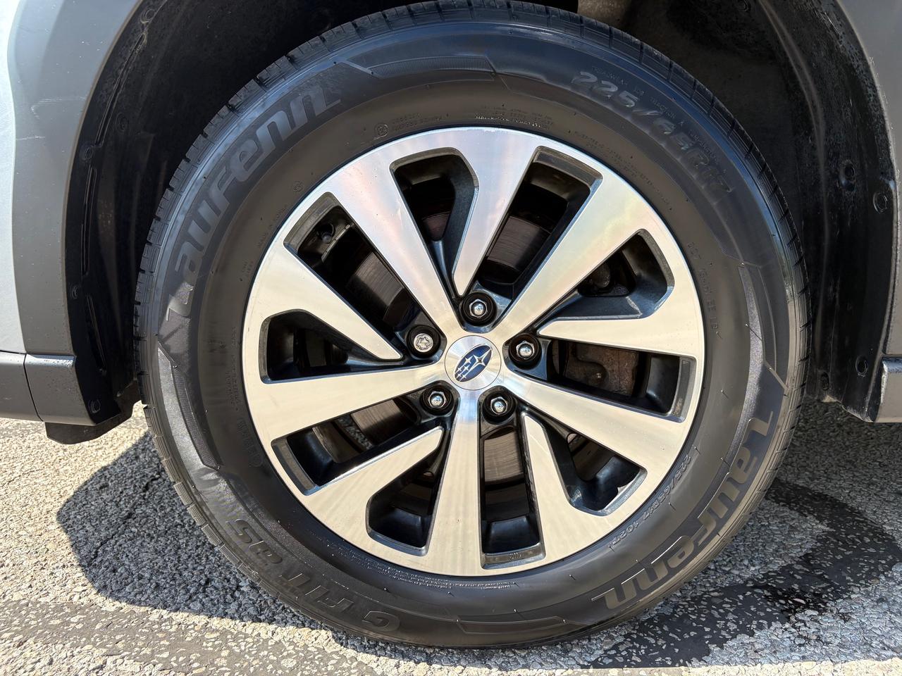 2024 Subaru Outback Touring Photo