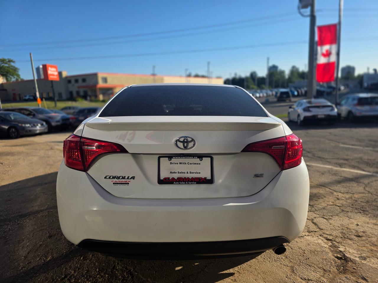 2017 Toyota Corolla SE ONE OWNER | ACCIDENT FREE | Sunroof | Backup Camera Photo
