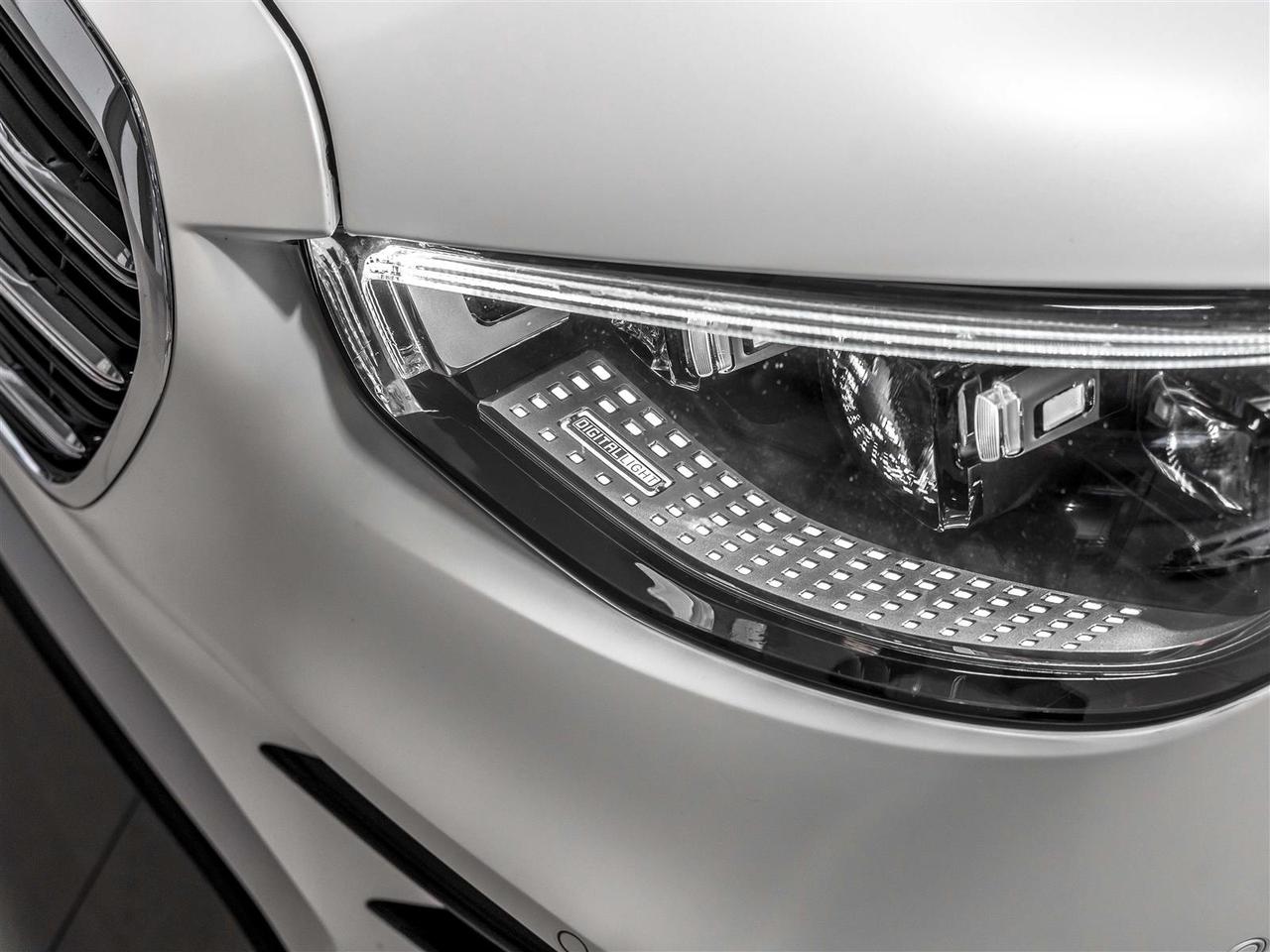 2023 Mercedes-Benz S300 S 580|AMG Night Pkg|Premium Pkg|Active Ambient Lighting|Accident Free Photo