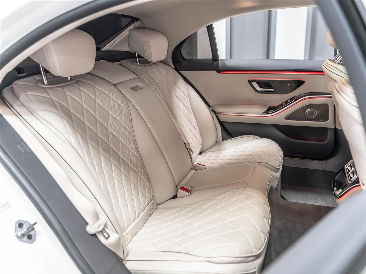 2023 Mercedes-Benz S300 S 580|AMG Night Pkg|Premium Pkg|Active Ambient Lighting|Accident Free Photo