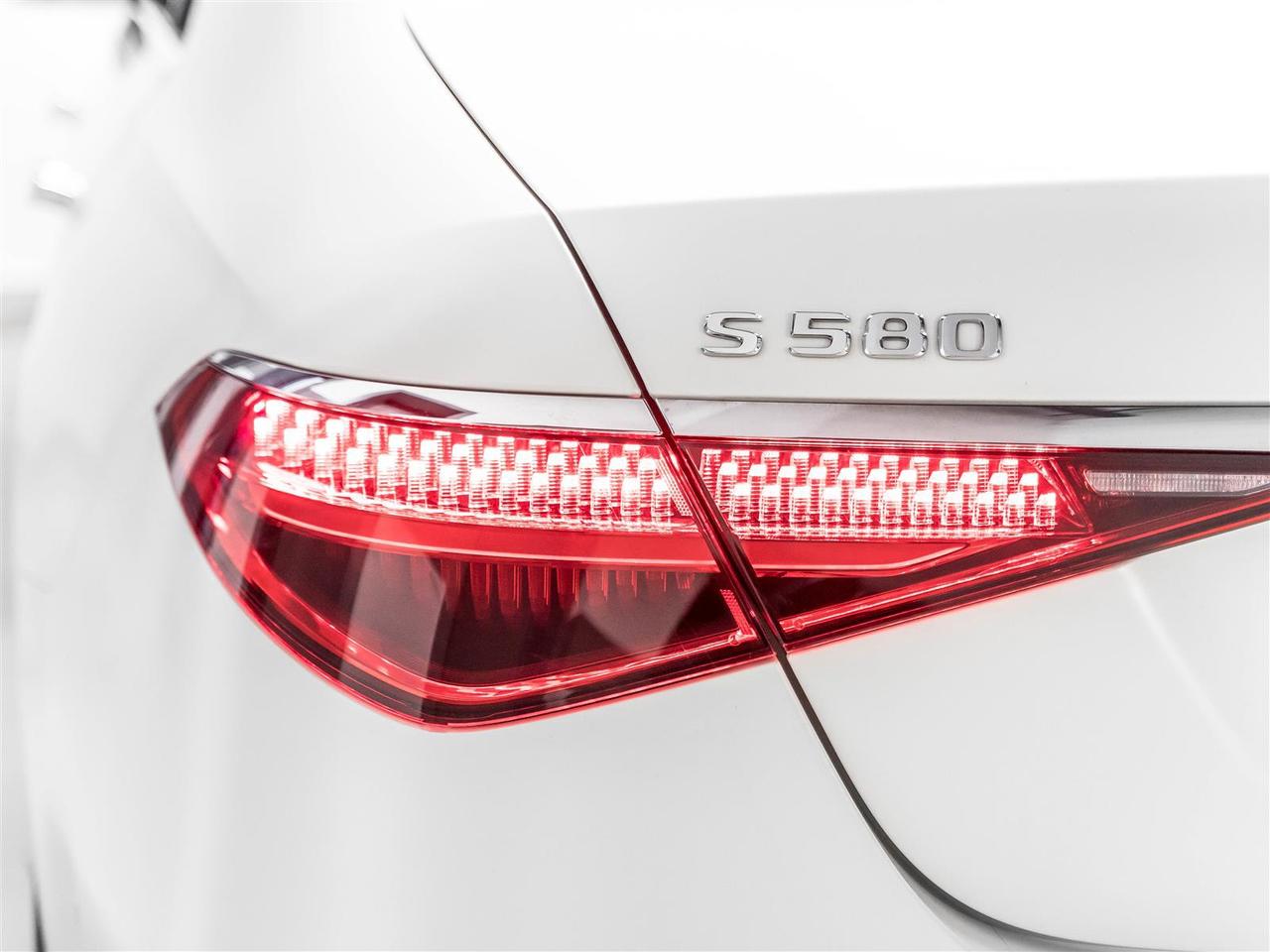 2023 Mercedes-Benz S300 S 580|AMG Night Pkg|Premium Pkg|Active Ambient Lighting|Accident Free Photo