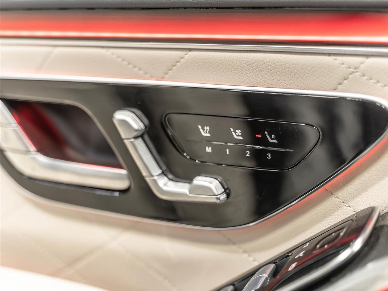 2023 Mercedes-Benz S300 S 580|AMG Night Pkg|Premium Pkg|Active Ambient Lighting|Accident Free Photo