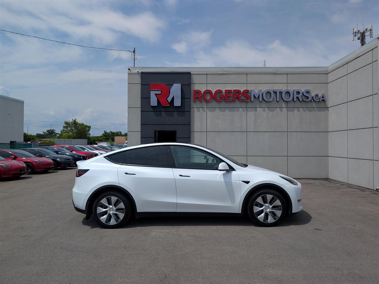 2021 Tesla Model Y LONG RANGE AWD - DUAL MOTOR Photo