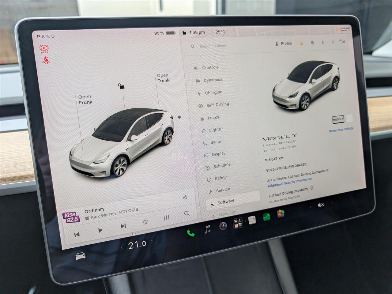 2021 Tesla Model Y LONG RANGE AWD - DUAL MOTOR Photo
