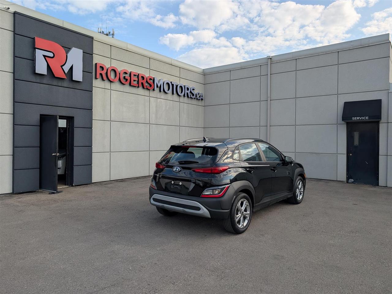 2023 Hyundai KONA PREFERRED - HTD SEATS - REVERSE CAM - BLINDSPOT Photo