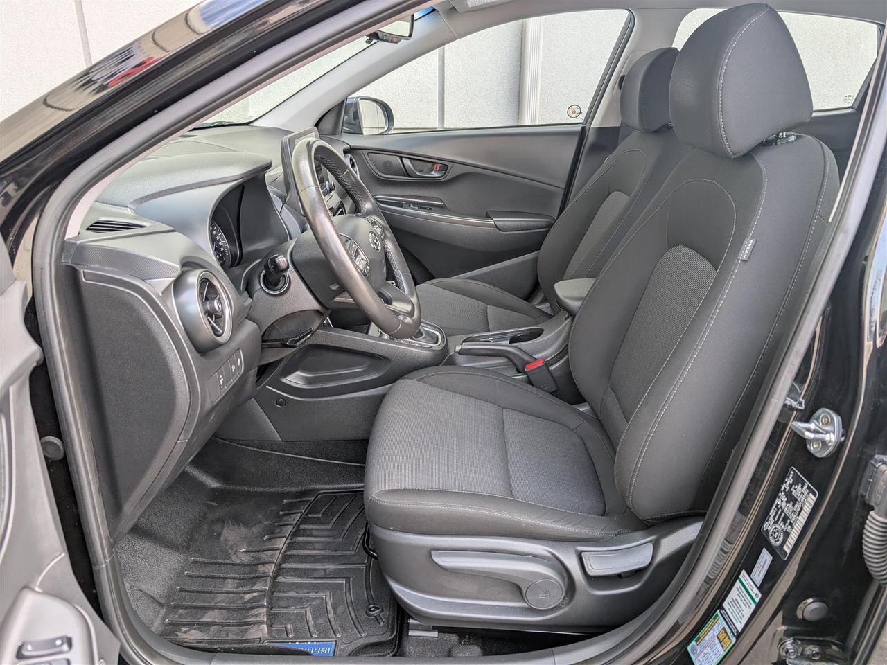 2023 Hyundai KONA PREFERRED - HTD SEATS - REVERSE CAM - BLINDSPOT Photo