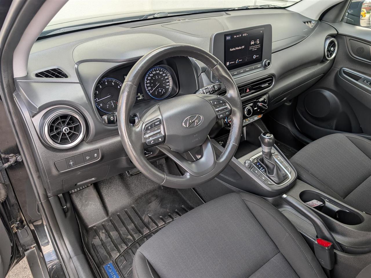 2023 Hyundai KONA PREFERRED - HTD SEATS - REVERSE CAM - BLINDSPOT Photo